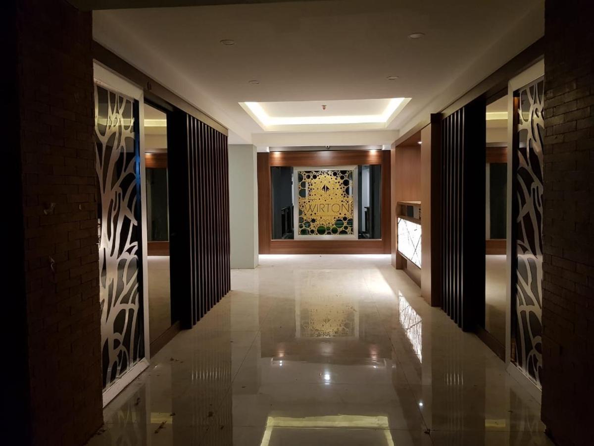 Hotel Wirton Seminyak Denpasar Exterior foto